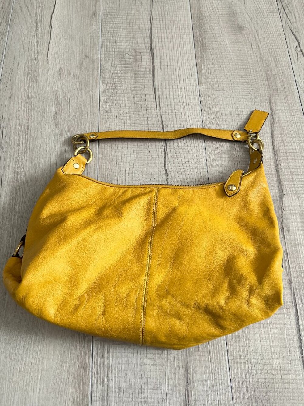 Coach Yellow Leather Ashley Hobo Y2K Retro Shoulder Bag Purse - Picture 2 of 11